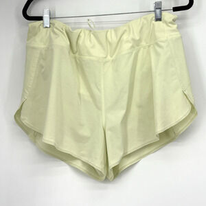 Athleta Women's Athletic Shorts - Light yellow